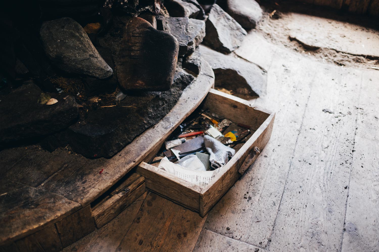 lofoten kvalvika beach cottage photography